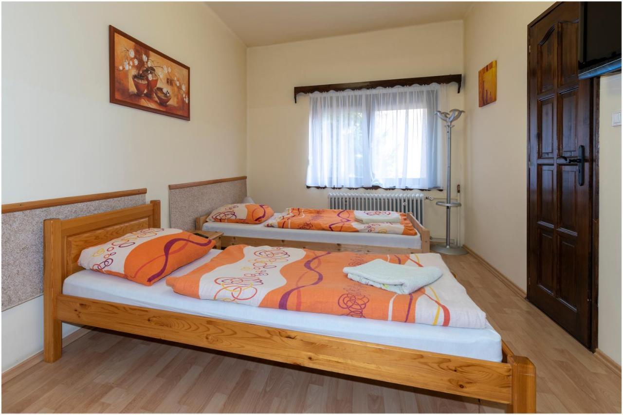 Bed and Breakfast Szeker Fogado Bátonyterenye Zewnętrze zdjęcie